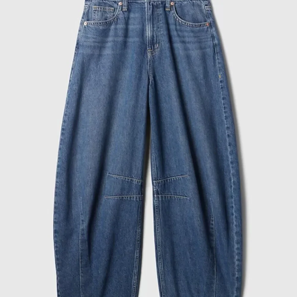 Gap High Rise Horseshoe Jeans - Picture 6 of 7